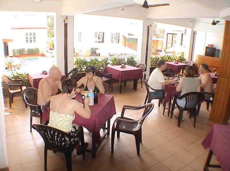 Ticlo Resorts Calangute Exterior photo